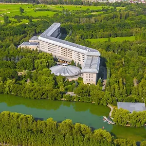 Otel Swissotel Wellness Alatau, Almatı